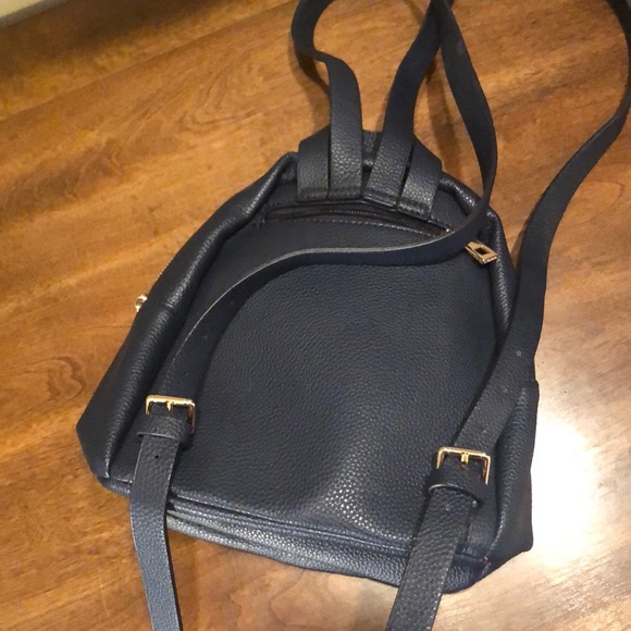 Small backpack - Picture 5 of 8